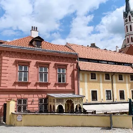 乌米拉库膳食公寓 3* Český Krumlov