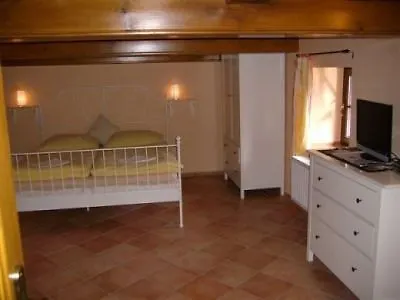 Gæstehus U Mrazku 3*