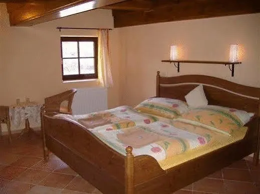 Gæstehus U Mrazku 3*